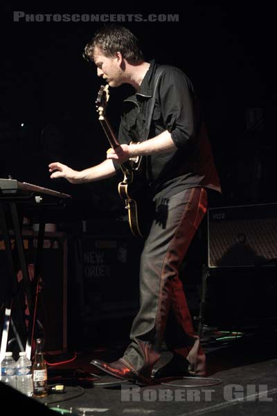 NEW ORDER - 2011-10-18 - PARIS - Le Bataclan - 